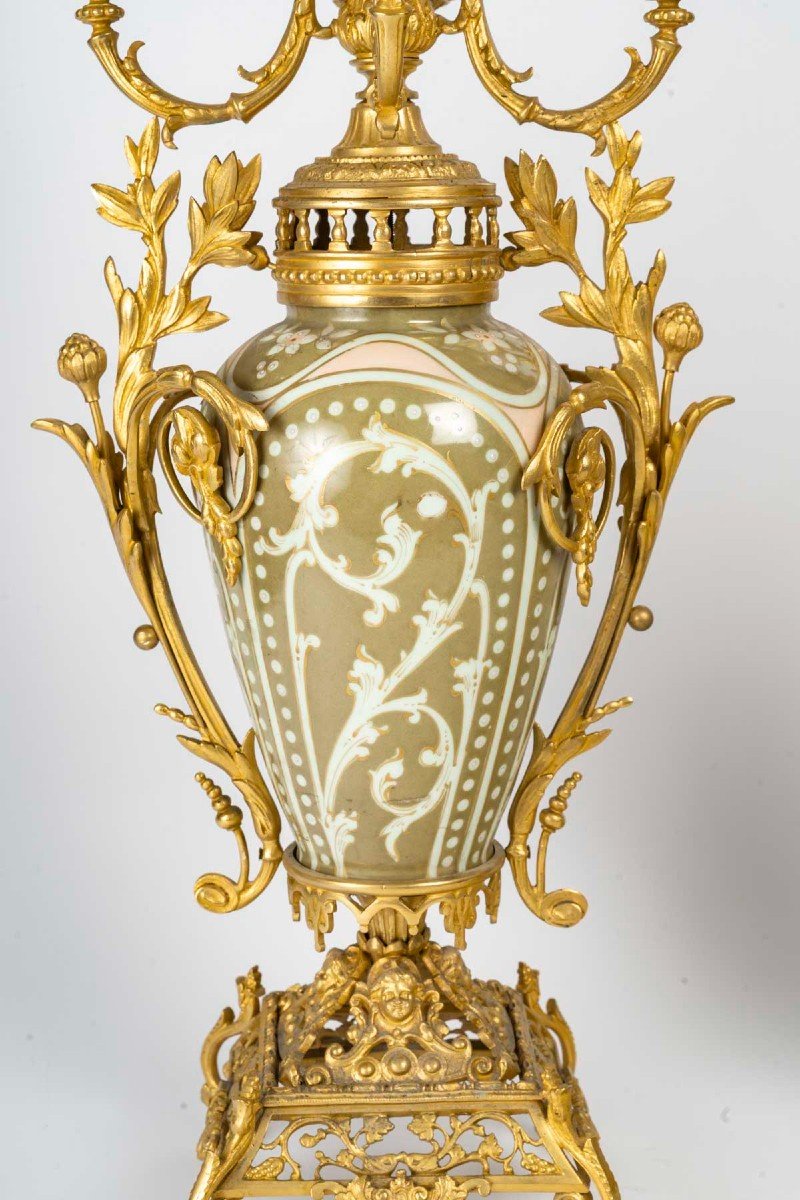 Paire De Vases - Candélabres En Bronze Doré Et Porcelaine Céladon d'Epoque Napoléon III-photo-2