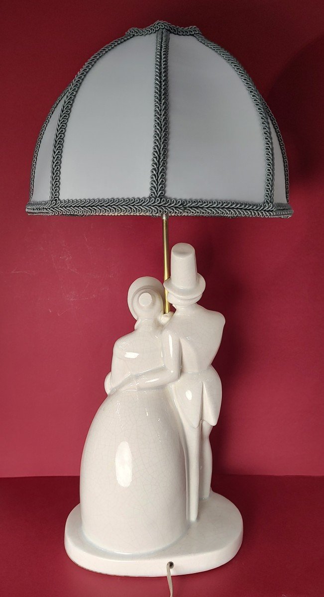 Robj France - Cracked Ceramic Lamp Depicting A Couple Holding An Umbrella.-photo-2