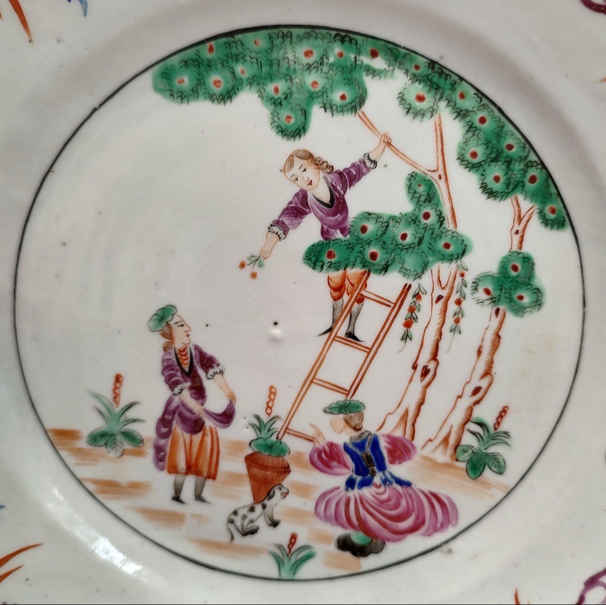 Commissioned China (indian Company) - 18th Century - “cherry Picking” Plate -photo-2