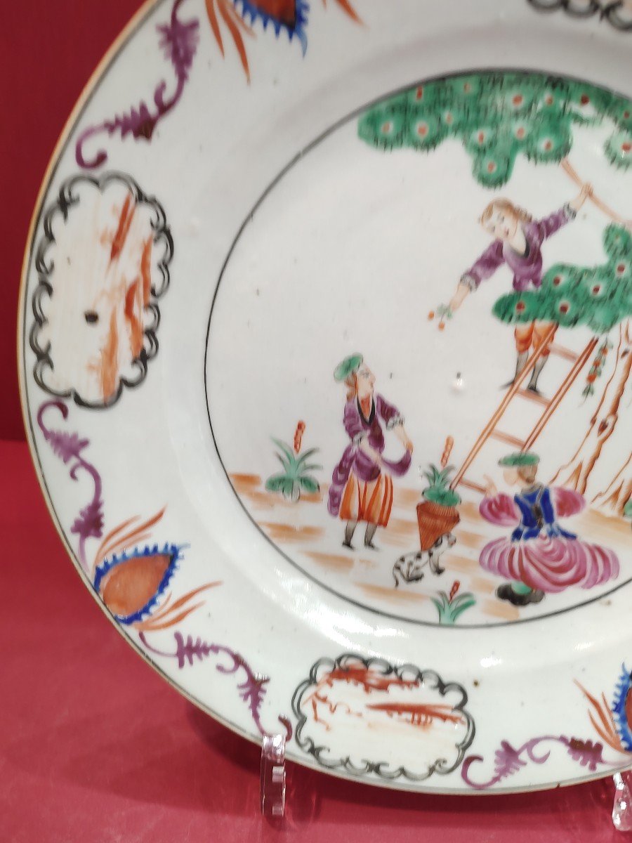Commissioned China (indian Company) - 18th Century - “cherry Picking” Plate -photo-4