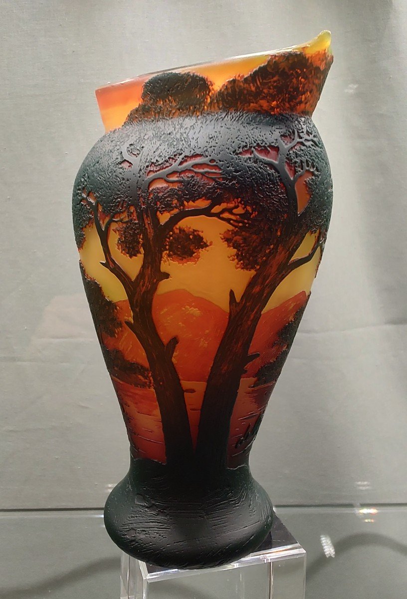 De Vez - Cristallerie De Pantin (1907-1914) Conical Vase With Hot-drawn Two-pointed Neck.-photo-2