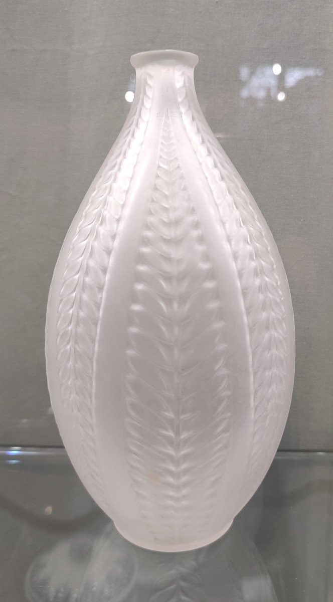 R. Lalique. “acacia” Vase, Ovoid Shape, In Blown Molded White Glass With Opalescent Patina.