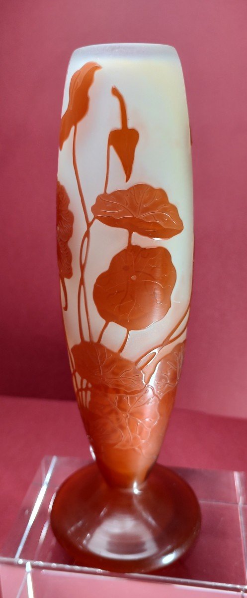 Etablissements Gallé - Vase Decorated With Orange Nasturtiums On A White Background.-photo-2