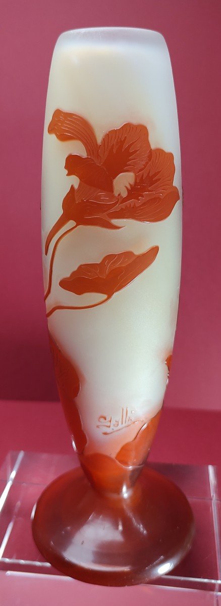 Etablissements Gallé - Vase Decorated With Orange Nasturtiums On A White Background.-photo-1