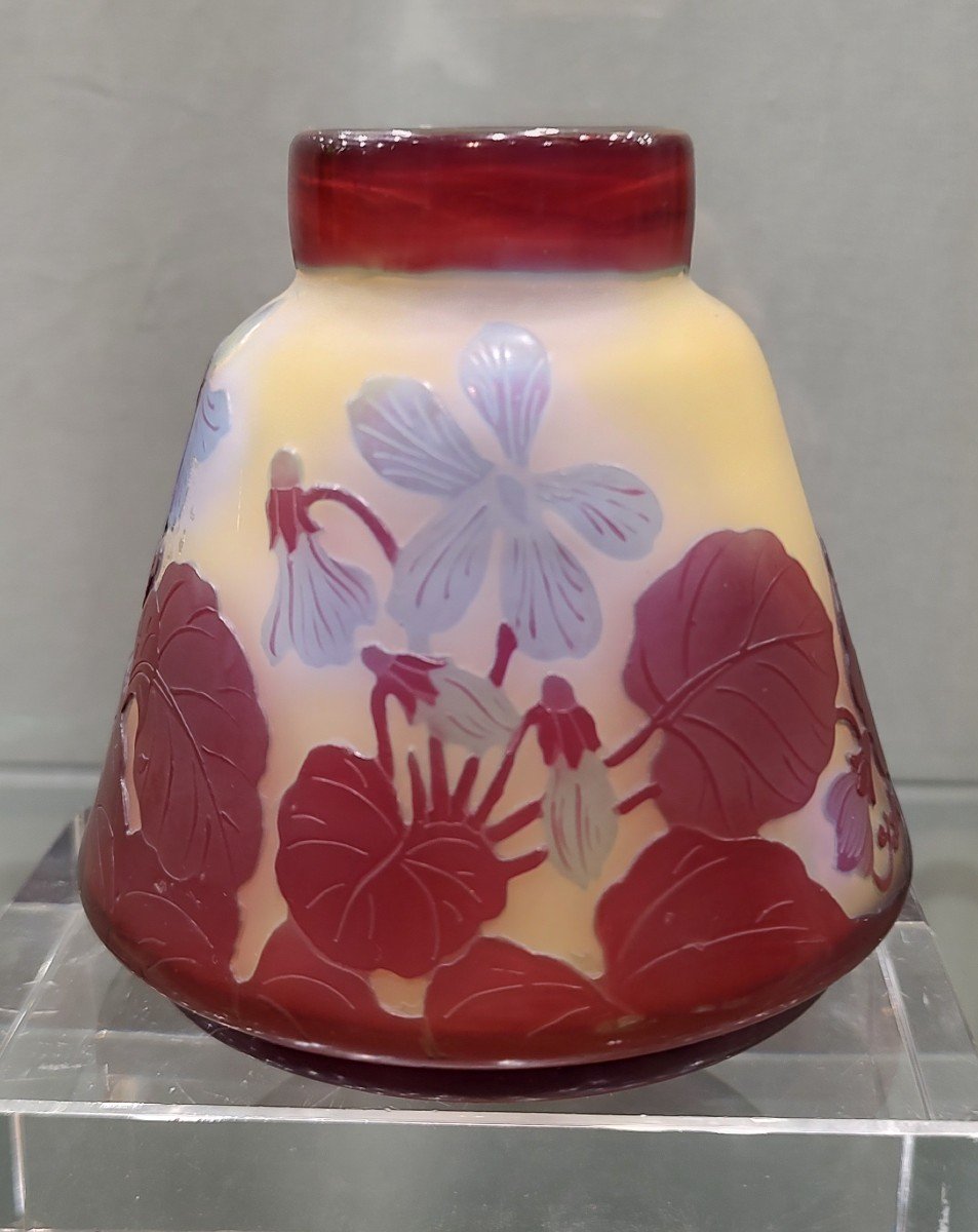 Etablissements Gallé 1904/1936 - Conical Vase With Straight Neck Decorated With Blue And Bordeaux Fuchsias