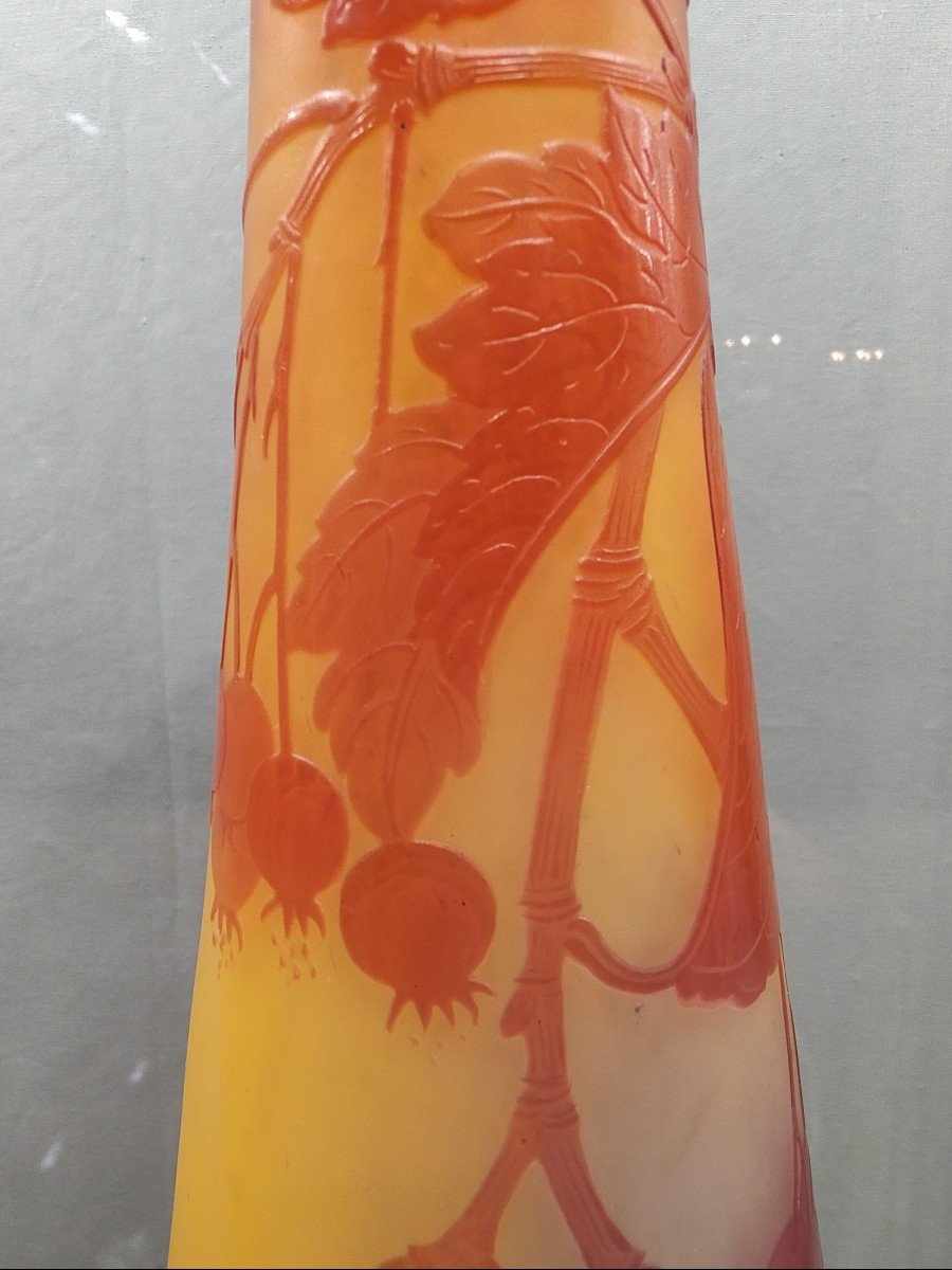 Galle Establishments (1904-1936) - Large Vase With Ampelopsis Decoration In Yellow-orange Tones-photo-2