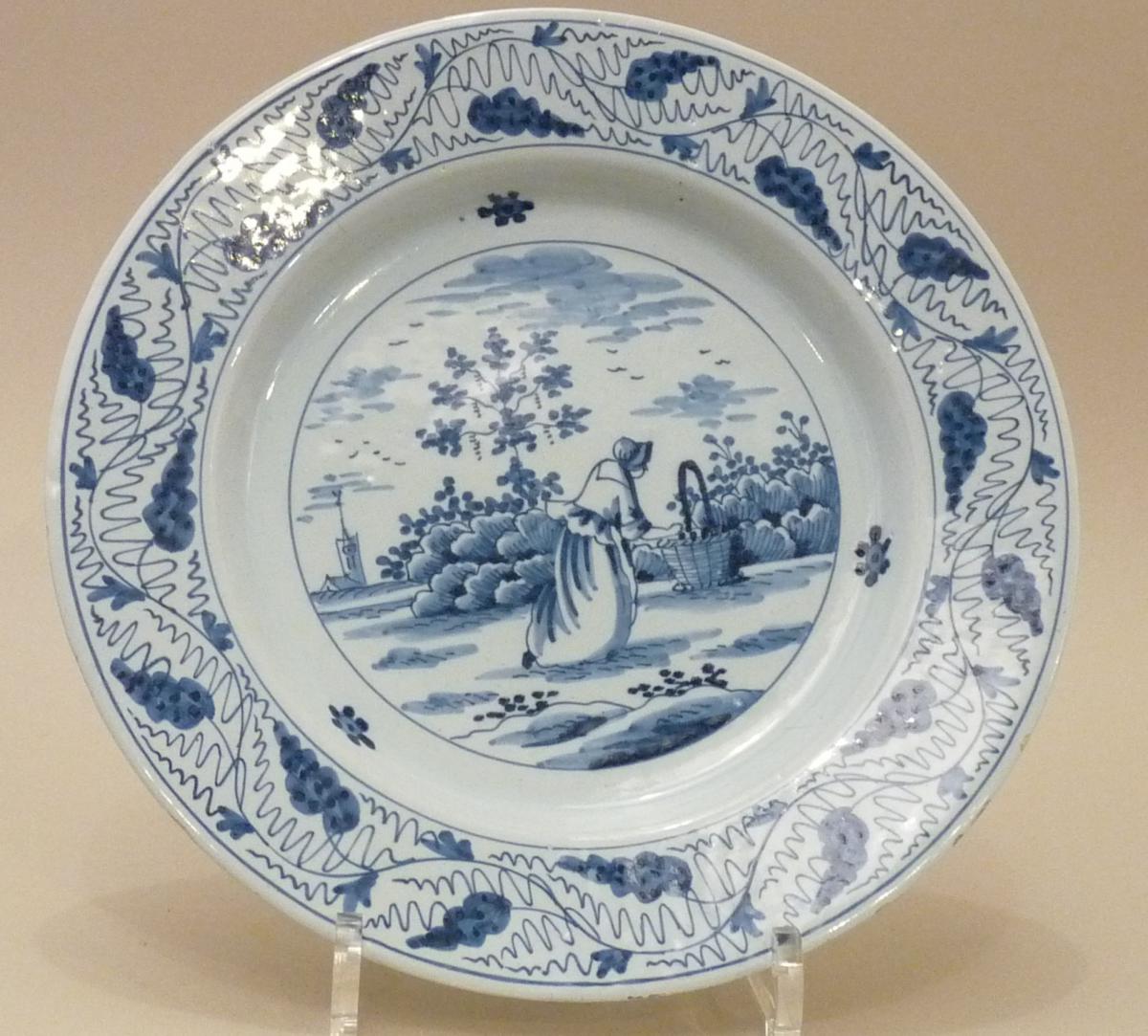 Delft. Plat Rond 18ème Siècle