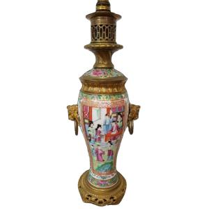 19th Century Oil Lamp In Canton Porcelain