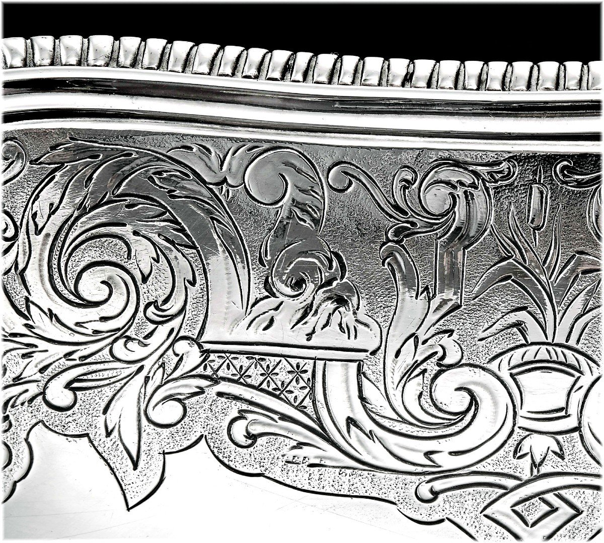 TIFFANY : Centre de Table - Corbeille en Argent Massif Minerve décor FAUNES & MELUSINE de St. Régence-photo-2