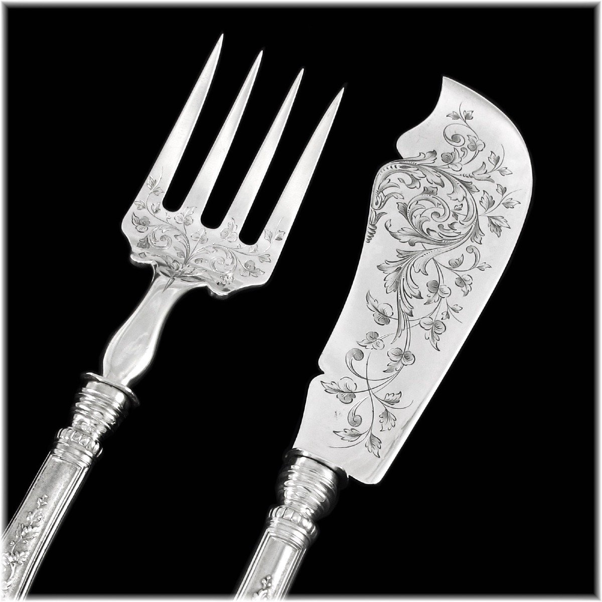 Henin & Cie: Antique Pair Of French Sterling Silver Fish Servers - Renaissance Style With Mascarons-photo-2