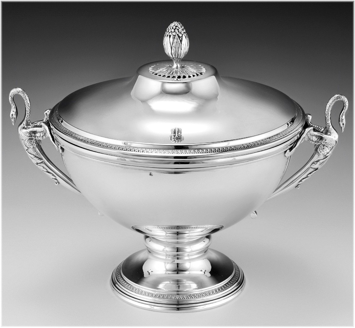 Tetard Frères : Important French Sterling Silver Soup Tureen  - Empire Style - Swans-photo-3