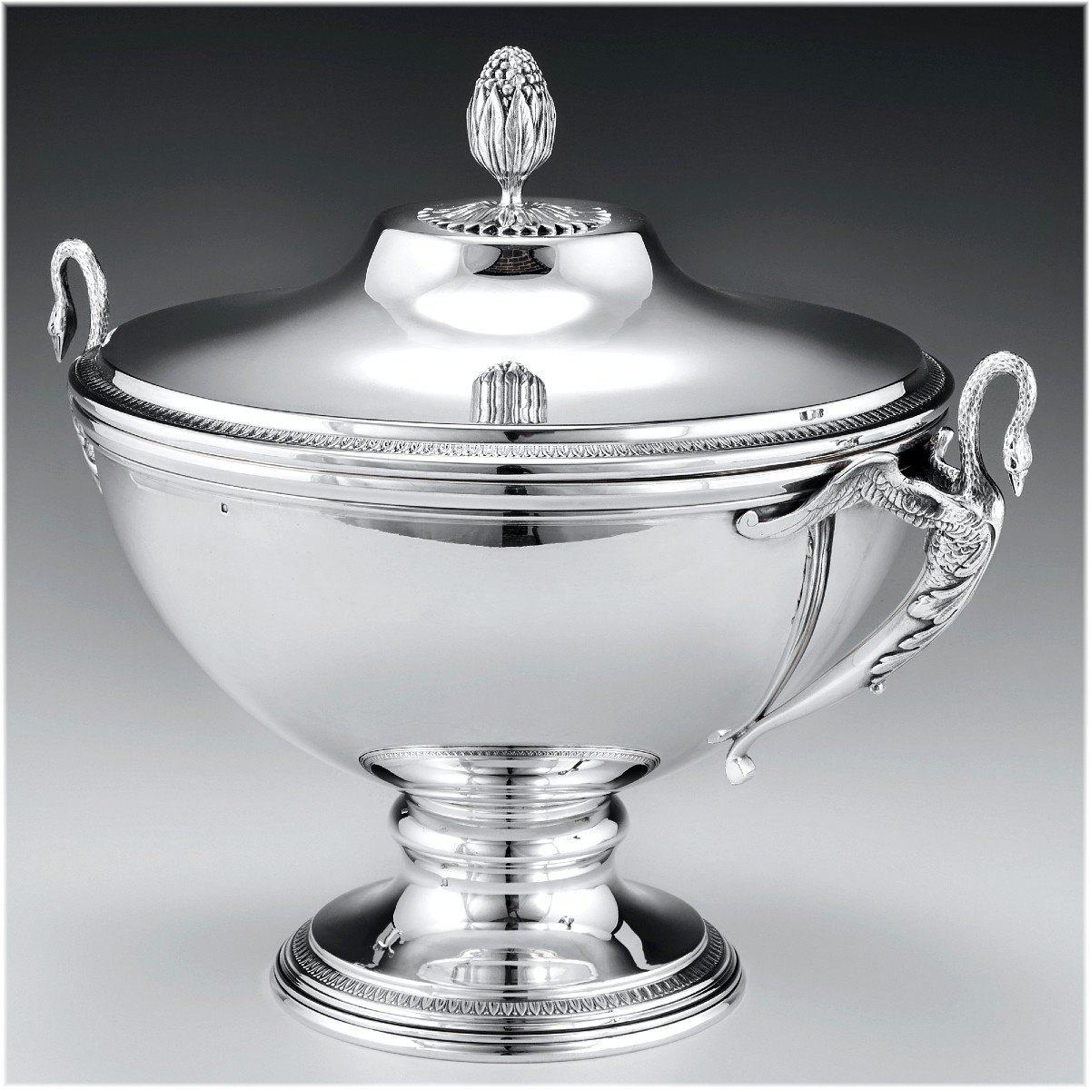 Tetard Frères : Important French Sterling Silver Soup Tureen  - Empire Style - Swans