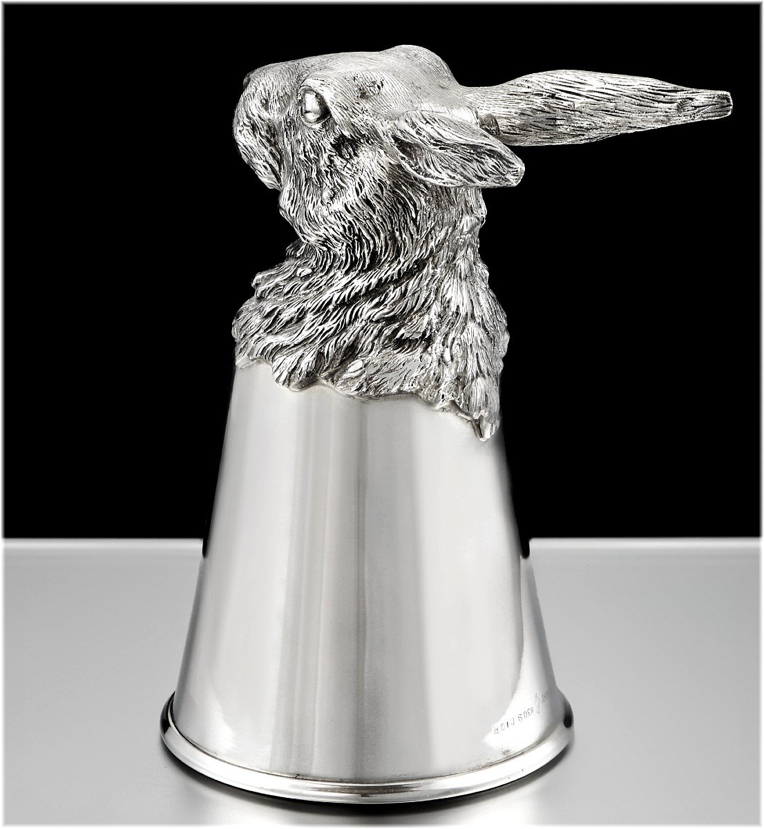 DIOR: Tasse / Coupe de Chasse en Argent Massif et Vermeil - Décor LIEVRE-photo-4