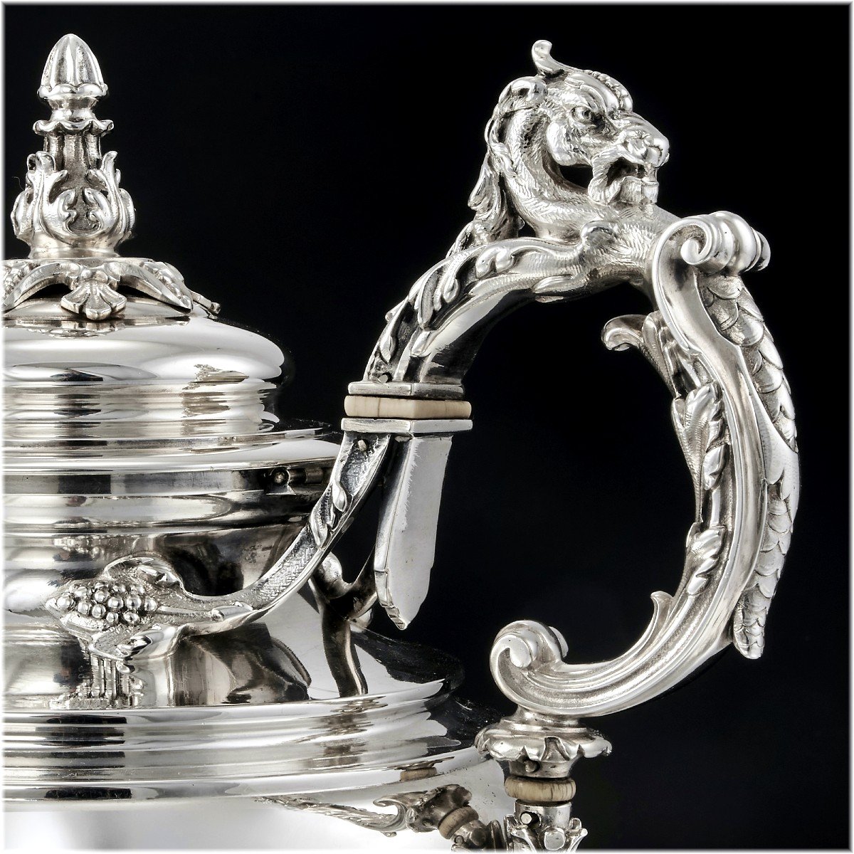 Tallois & Mayence : Large Renaissance Style Antique Sterling Silver - Figural Griffon Handle, Mascaron -photo-3