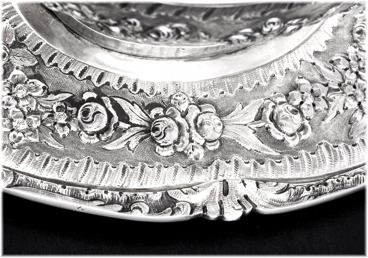 Seinques: Louis XVI  Style Sauceboat On Tray In Sterling Silver Decorated With Roses-photo-3