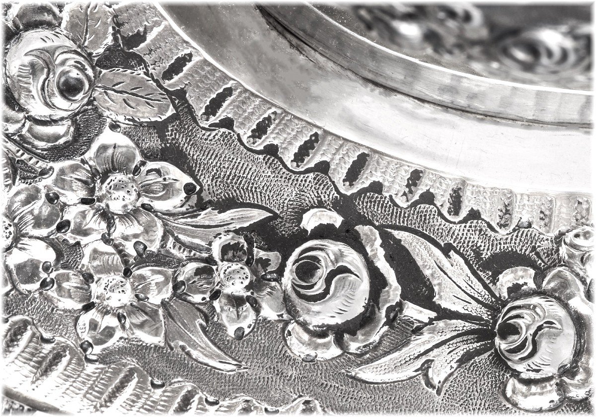 Seinques: Louis XVI  Style Sauceboat On Tray In Sterling Silver Decorated With Roses-photo-1