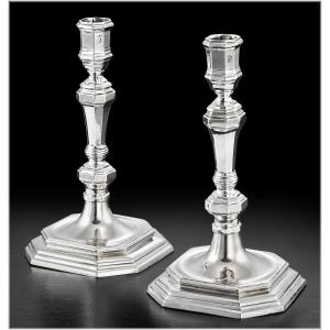 Pierre-luc Bouvier: Rare 18th Century Pair Of Sterling Silver Candlesticks - Trévoux 1714-44