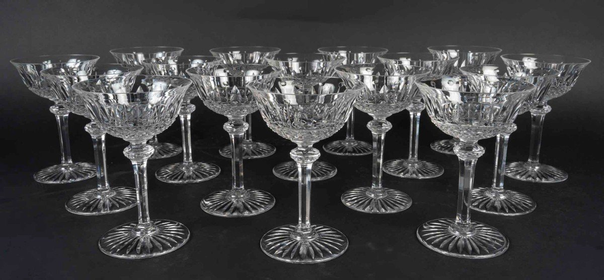 Cristallerie Saint Louis 16 Champagne Cups Tommy Model In Clear Crystal-photo-4