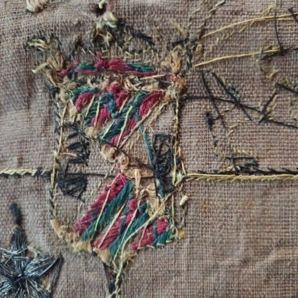 Two Embroidered Silk Medallions And Application Of Brocades Depicting Coats Of Arms 18th Century-photo-8