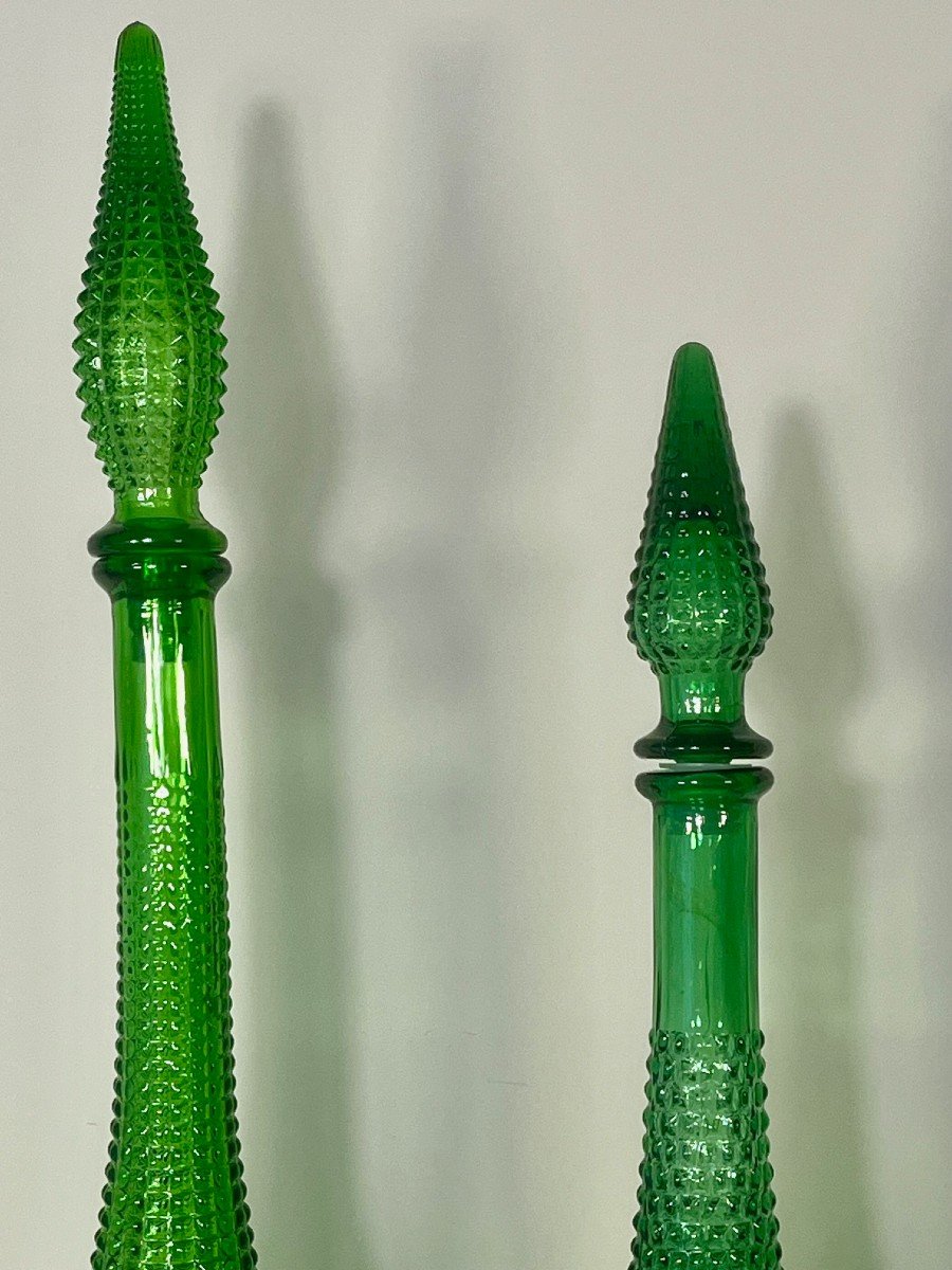 Une carafe Verte Italienne Par Empoli, Pointes De Diamant Avec Bouchons Flamme, Années 70-photo-1