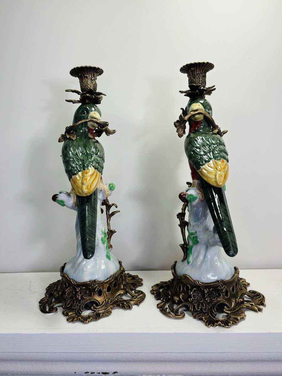 Pair Of Porcelain And Bronze Candlesticks Figuring Two Parrots, Wong Lee Manufacture-photo-3