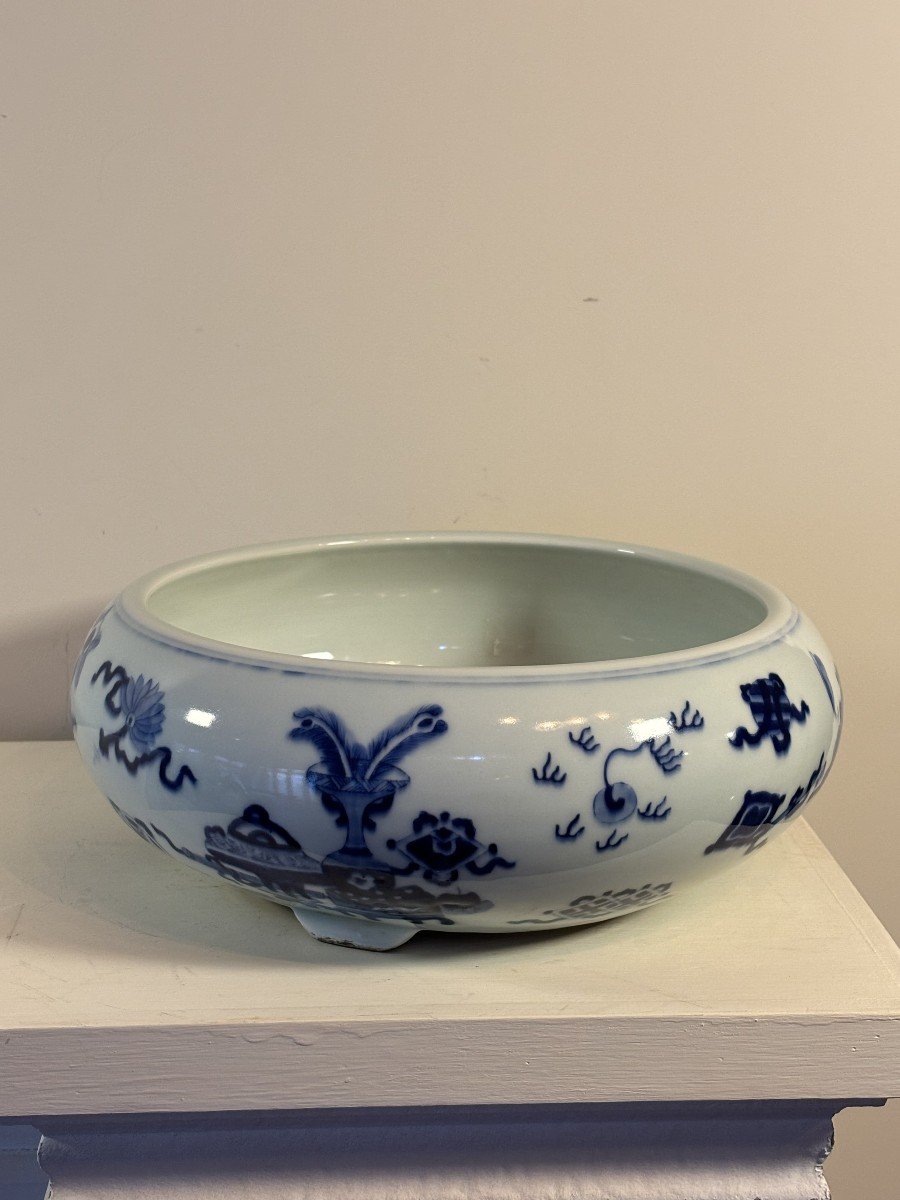 Blue And White Porcelain Perfume Burner, Circa 1900, China-photo-2