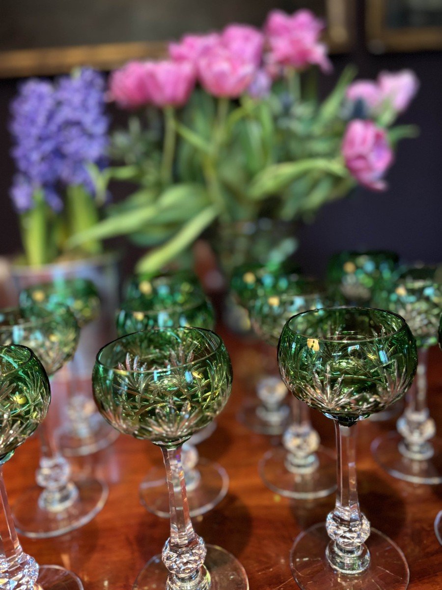 Cristallerie Saint Louis, Set Of Twelve Crystal Wine Glasses, Massenet Green Model-photo-3