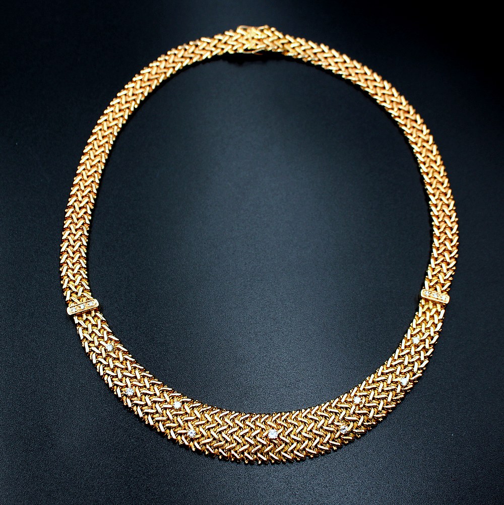 Collier ruban or et brillants