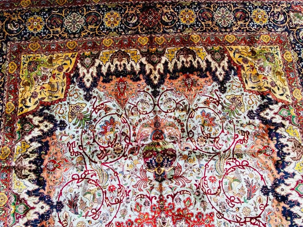Exceptional, Very Important And Fine Silk Tabriz Iran Silk-photo-3