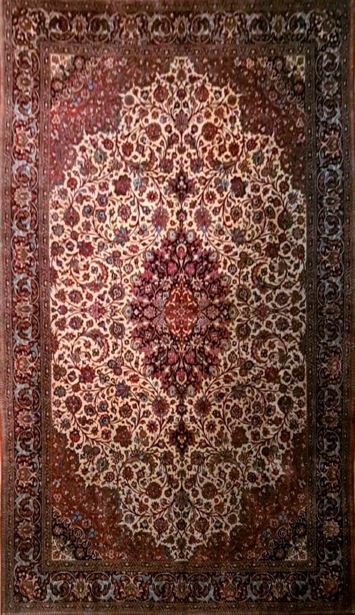 Important Tapis Ghoum En Soie,Signé Ahmadi,Iran, Atelier Impérial.