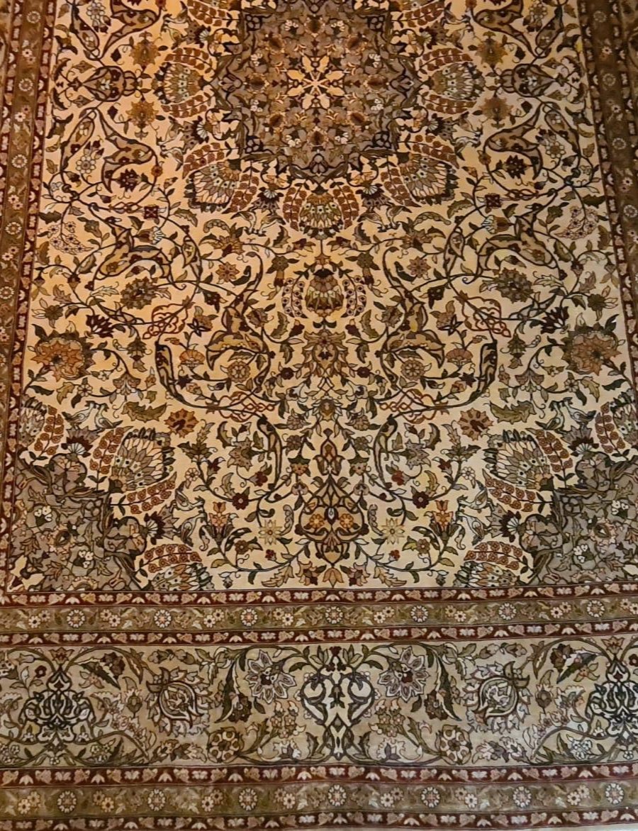 Exceptional Hereke Silk Rug, Signed, Türkiye -photo-1