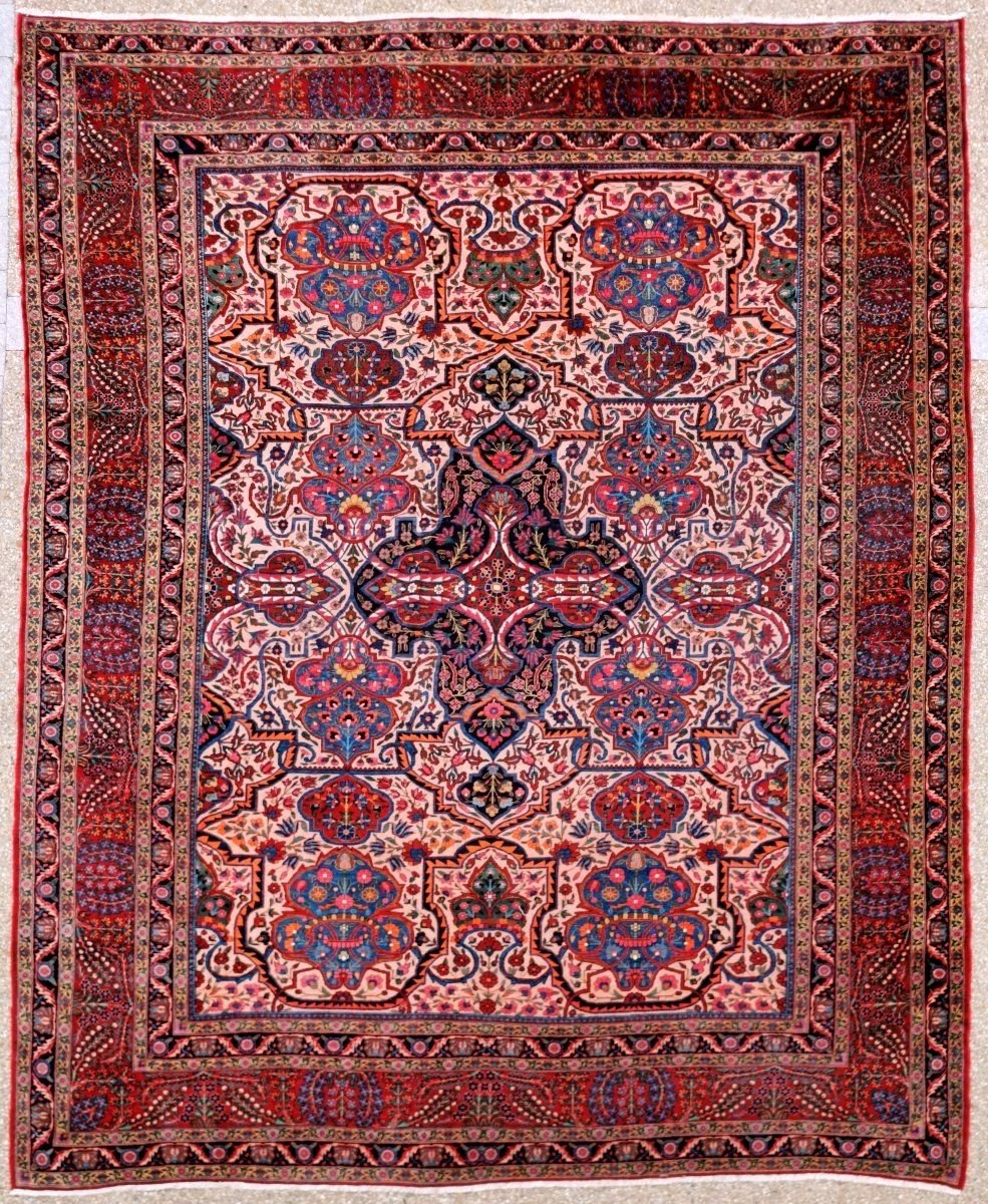 Kashan Manchester Carpet, Pahlavi Dynasty, Late 19th Century