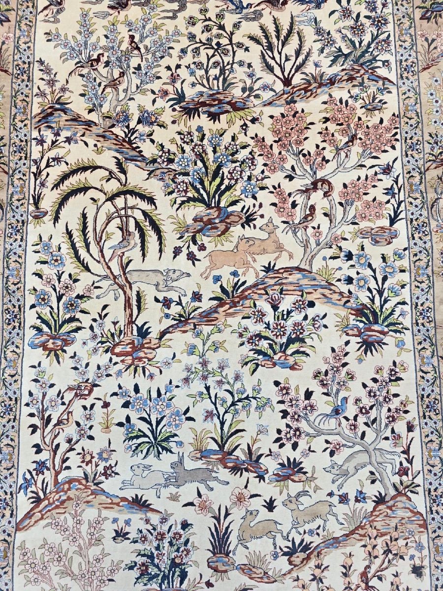   Isfahan Carpet, Persian Hunting Scene In Wool And Silk-photo-2