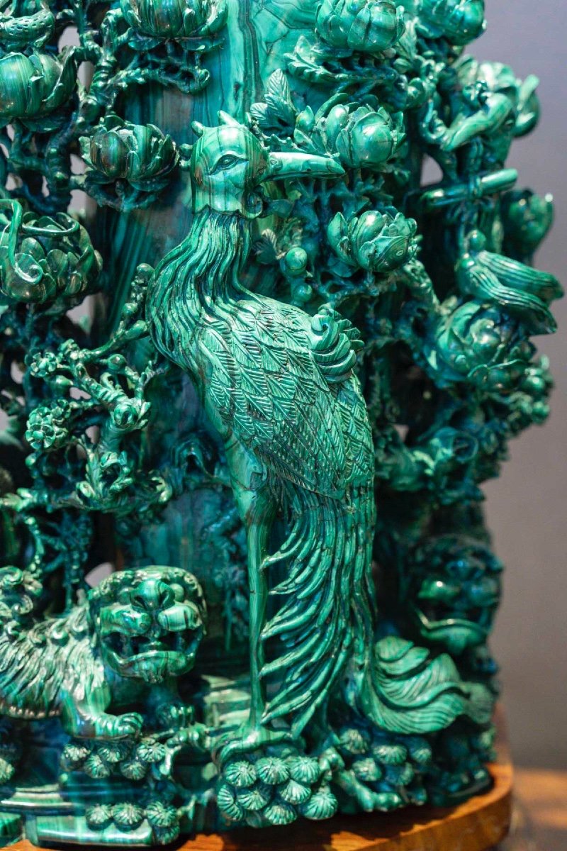 Important Covered Vase In Carved Malachite With Decoration Of Cranes And Deer Amongst Pine Branches-photo-2