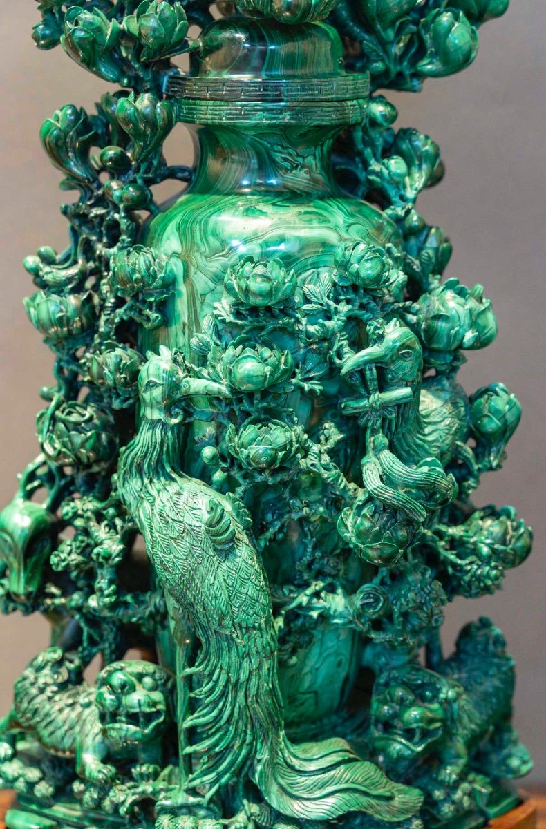 Important Covered Vase In Carved Malachite With Decoration Of Cranes And Deer Amongst Pine Branches-photo-5