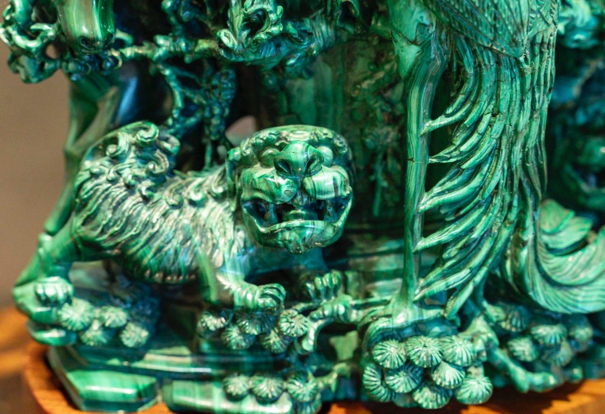 Important Covered Vase In Carved Malachite With Decoration Of Cranes And Deer Amongst Pine Branches-photo-6