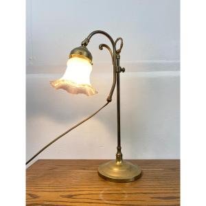 Art Nouveau Tulip Lamp In Gilded Brass Circa 1890