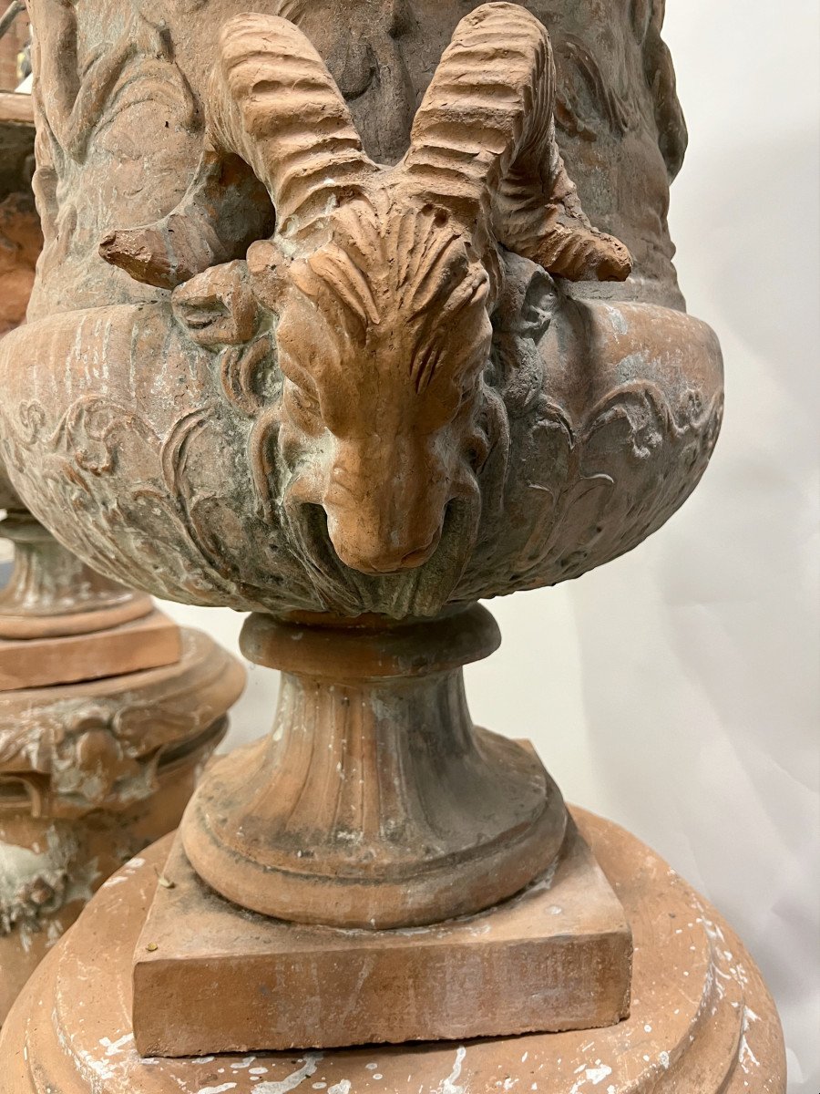 Monumental Pair Of Medicis Vases On Columns, In Terracotta France, Circa 1950-photo-1