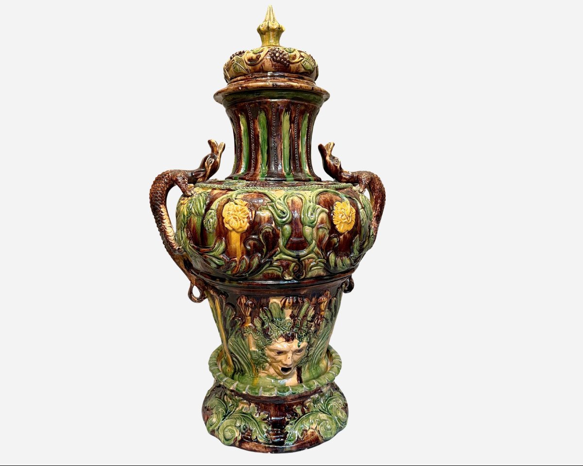 Large Glazed Terracotta Wine Fountain, Spain Or Portugal, Circa 1900