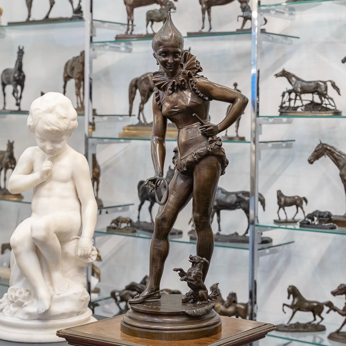 Sculpture - The Dog Trainer , Vincent Désiré Faure De Broussé (1843-1908) - Bronze