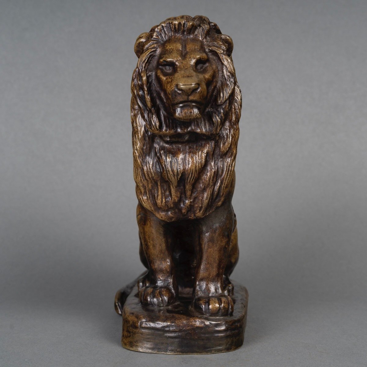 Sculpture - Lion Assis N°2 , Antoine - Louis Barye (1795-1875) - Bronze-photo-3