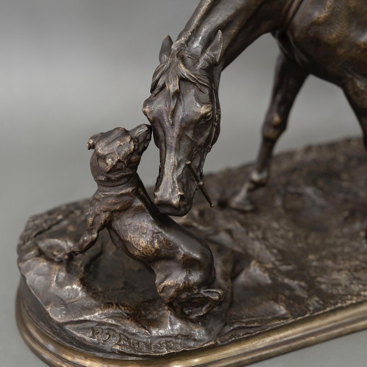 Sculpture - Jument à L’ Écurie Jouant Avec Un Chien  , Pierre - Jules Mêne (1810-1879) - Bronze-photo-5