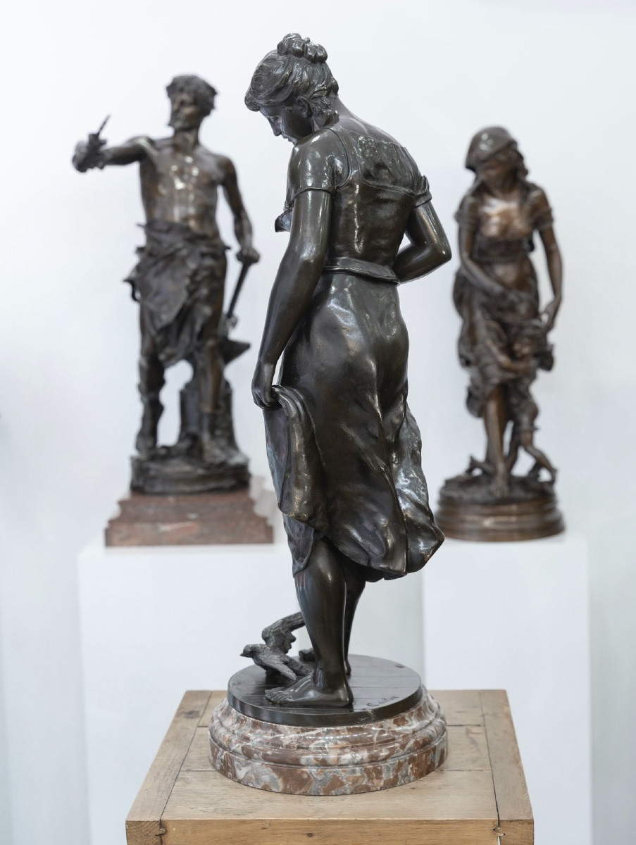 Sculpture - Le Retour des Hirondelles , Émile Joseph Nestor Carlier (1849-1927) - Bronze -photo-3
