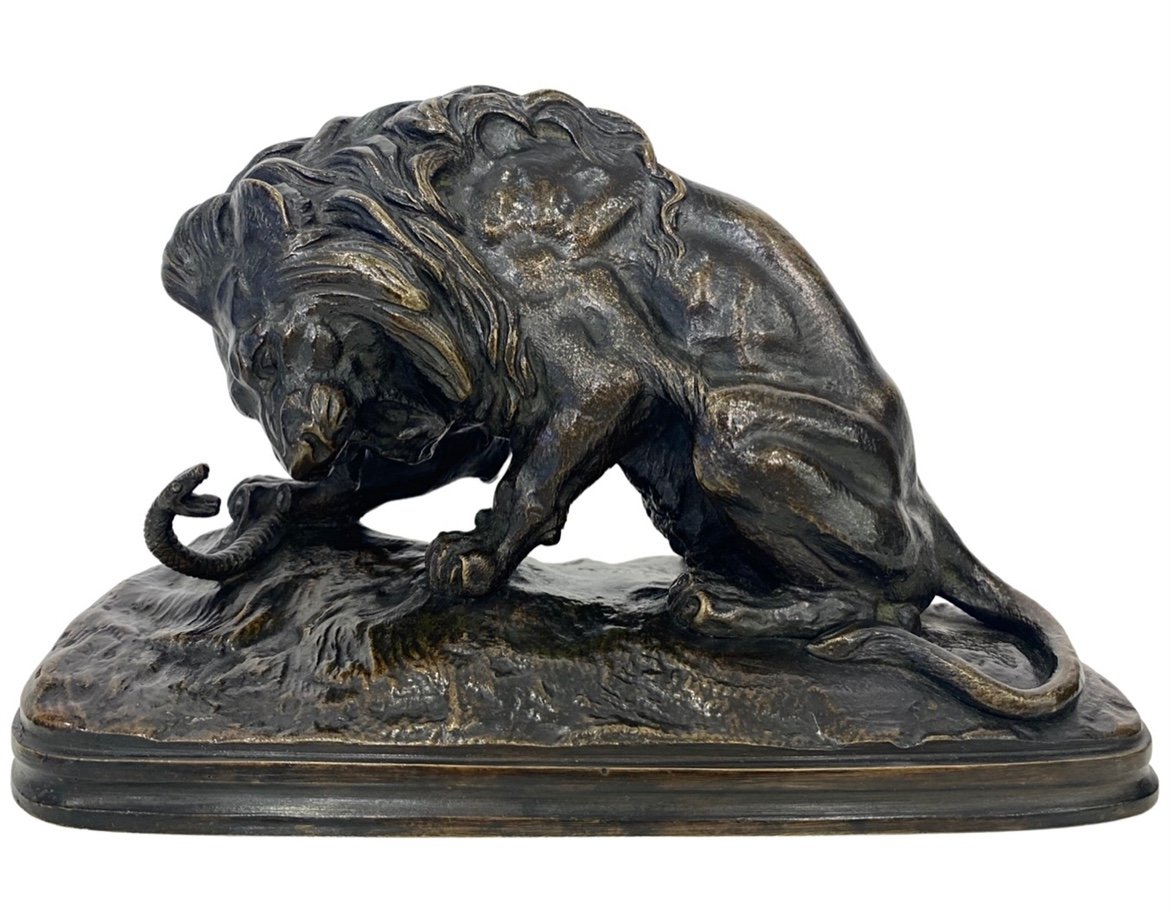 Sculpture - Lion Au Serpent Par Victor Chemin (1825-1901) - Bronze