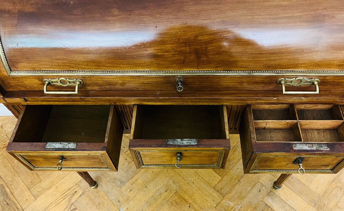 Cylinder Desk , 18 Em-photo-5