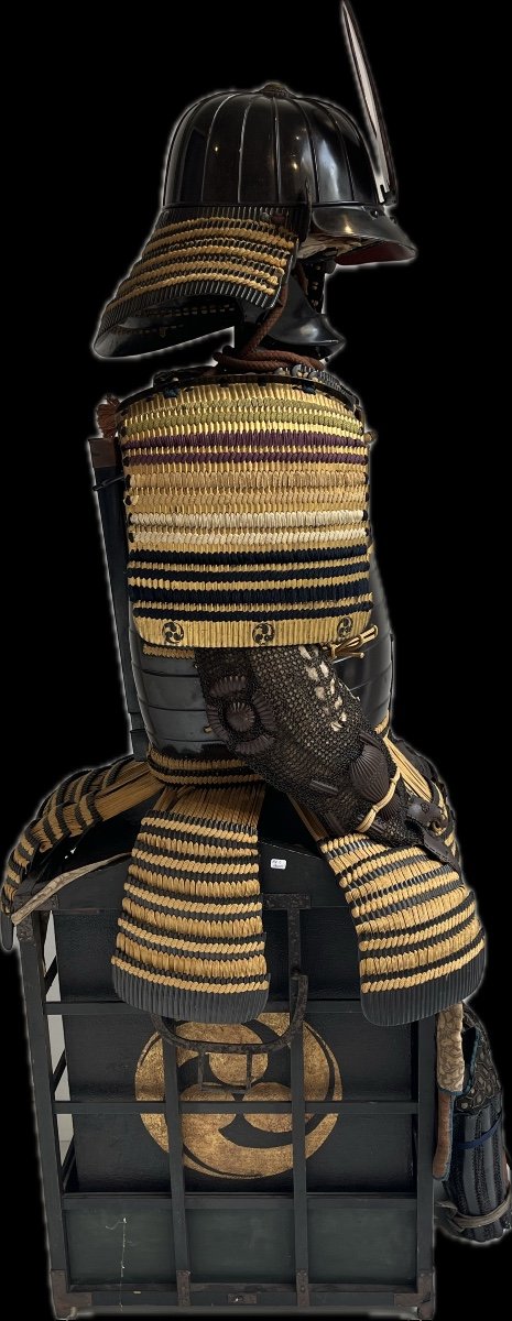 Samurai Armor That Belonged To The Second Lord Of The Domain Itzumi Ishiwada-photo-1