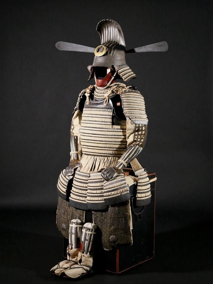 Armure Samourai "tetus Gin Paku Oshi Honkzane 2mai Dougusoku"-photo-2