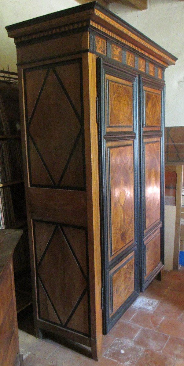 17th Century Toulouse Wardrobe-photo-2