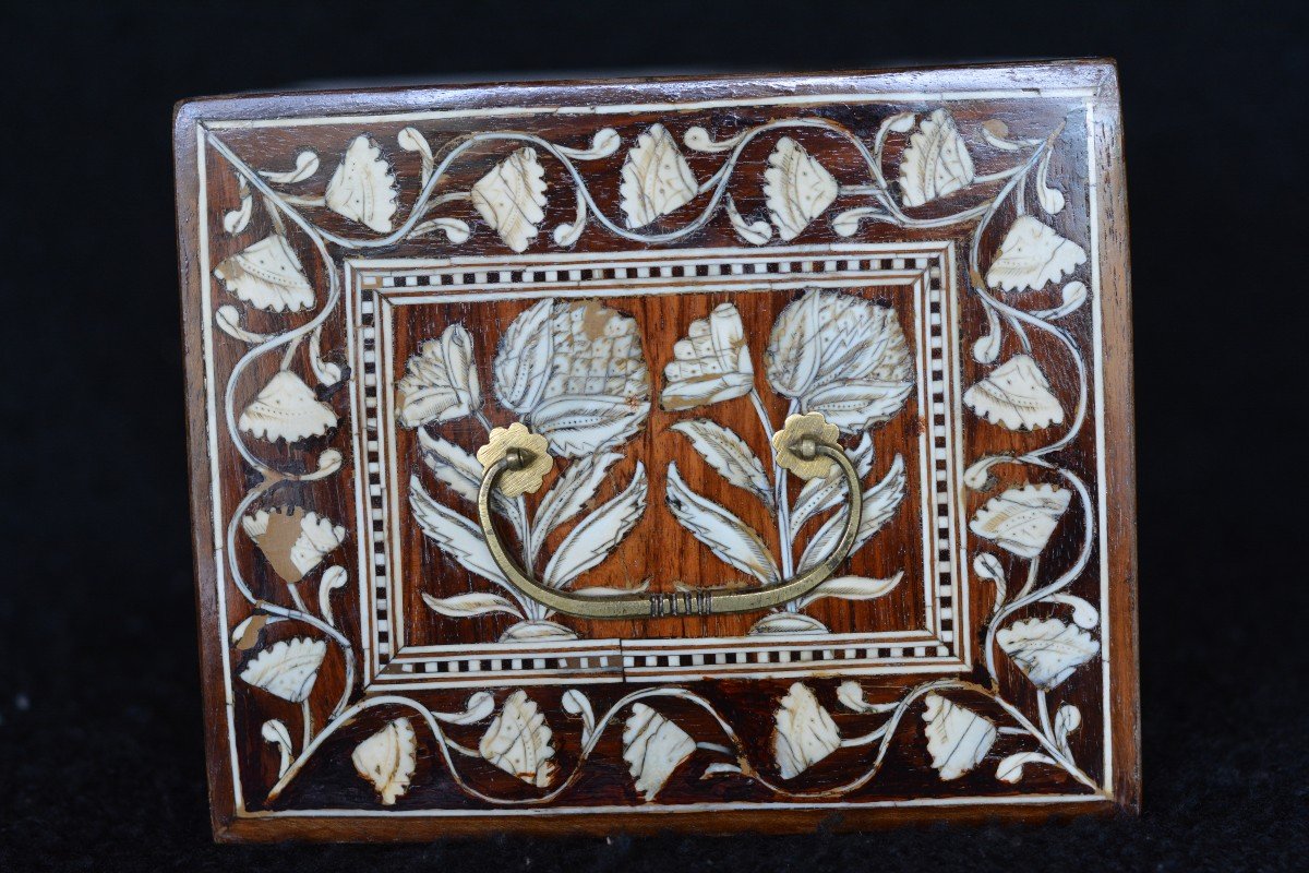 Small Indo-portuguese Cabinet 17th Century-photo-3