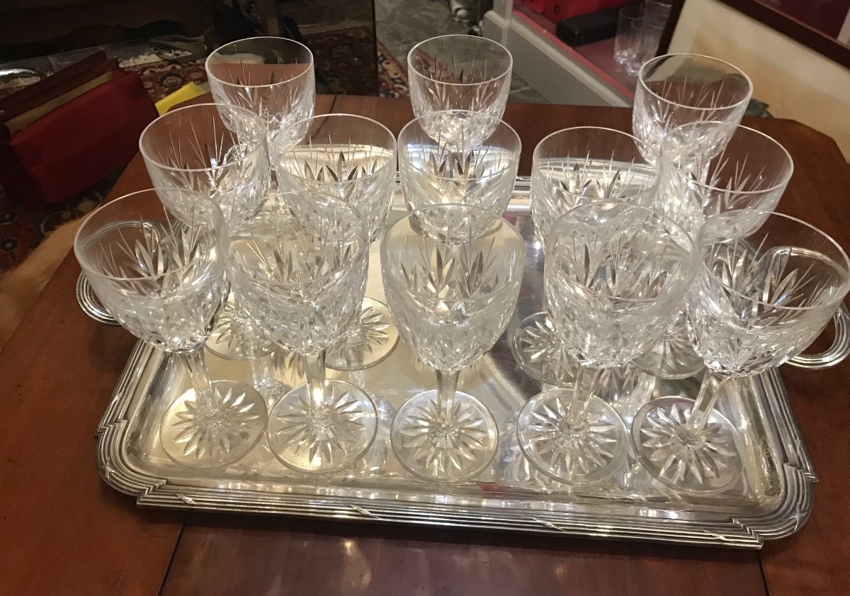 Suite De 12 Grands Verres à Eau En Cristal De Saint Louis Non Signée